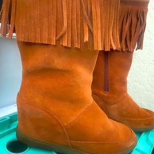 Skechers suede boots